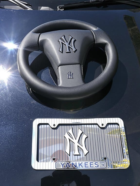 choosing yankees car accessories